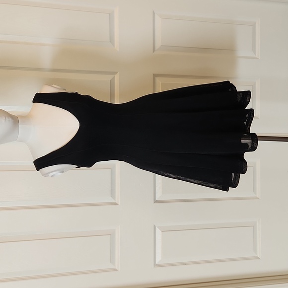 Lot of two solid  black dresses - Picture 3 of 16